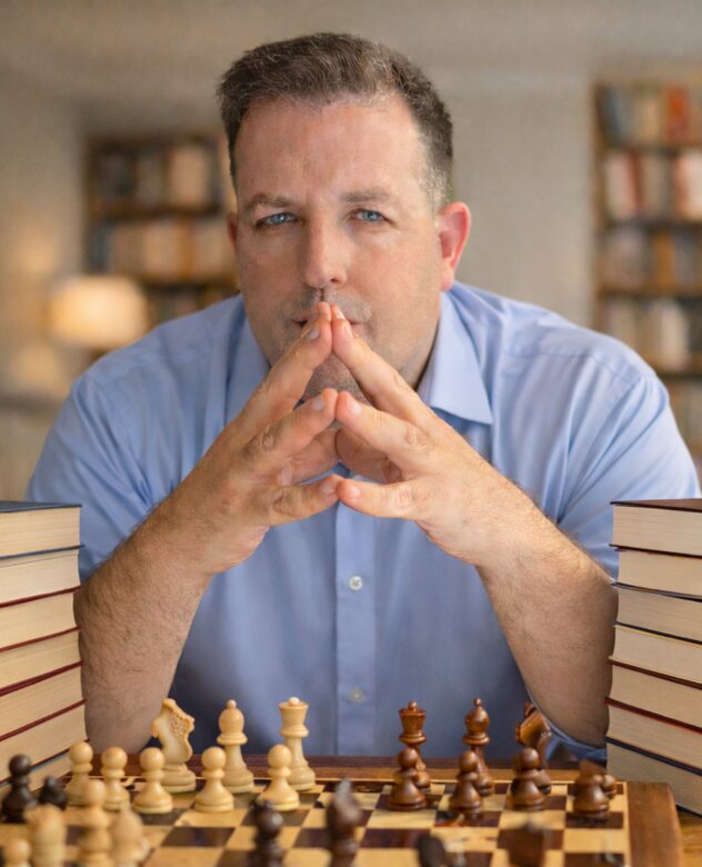 Denis DaSilva, author of Checkmate!